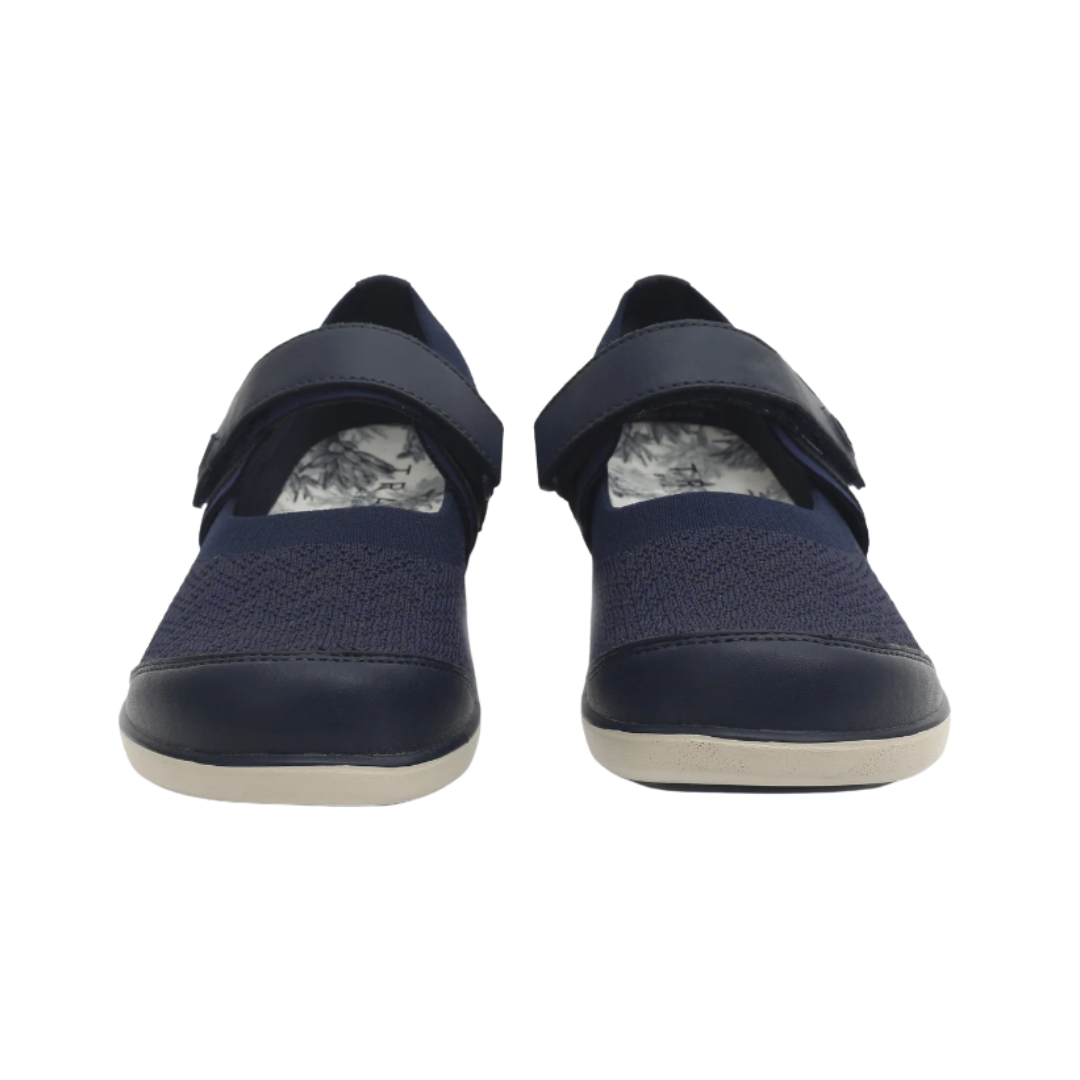 Front View of Women’s Alegria TRAQ Qutie sneaker in blue multi – featuring a lace-up design, breathable mesh upper, and cushioned removable footbed for a secure and comfortable fit.