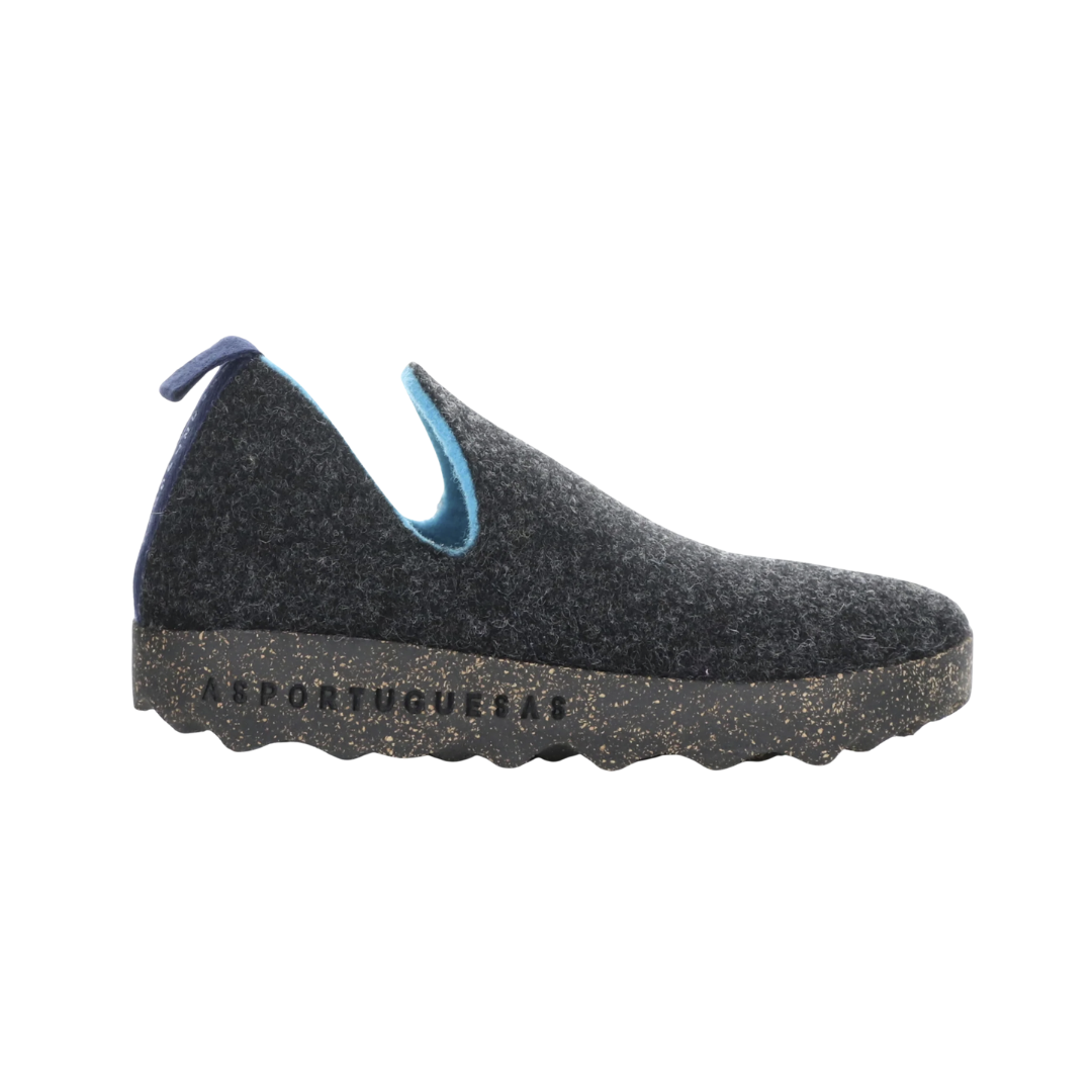 Side view of Women’s Asportuguesas City in Anthracite – featuring a recycled wool-blend upper in deep charcoal tones, cork and rubber sole for lightweight and sustainable comfort, and a low-cut slip-on profile ideal for everyday wear.