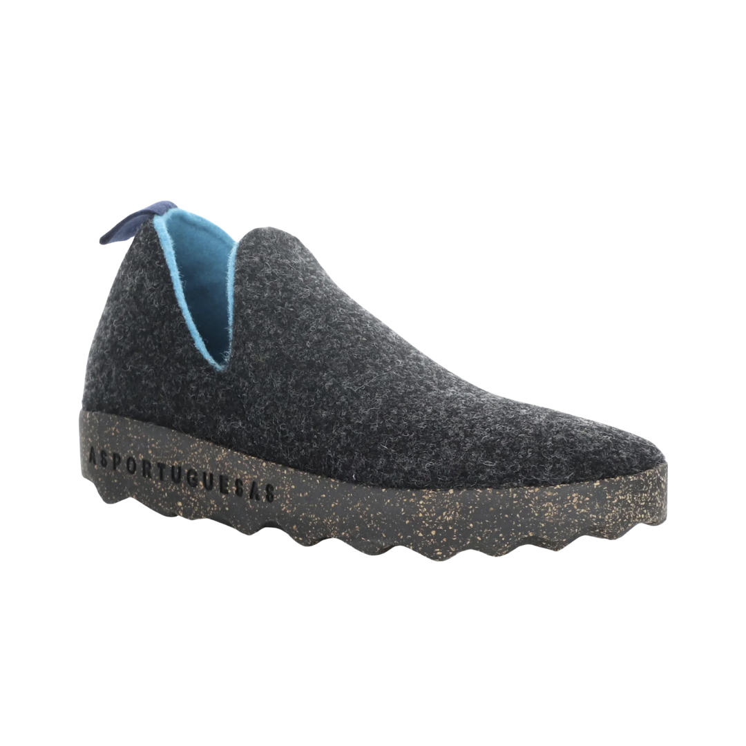 Side view of Women’s Asportuguesas City in Anthracite – featuring a recycled wool-blend upper in deep charcoal tones, cork and rubber sole for lightweight and sustainable comfort, and a low-cut slip-on profile ideal for everyday wear.