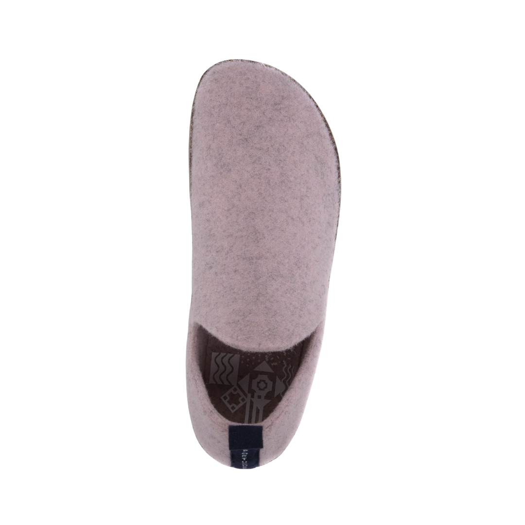 Front view of Women’s Asportuguesas City in Marble Pink – featuring a rounded toe with a soft felted wool upper in dusty pink, seamless design, and clean, slip-on construction for a minimalist silhouette.
