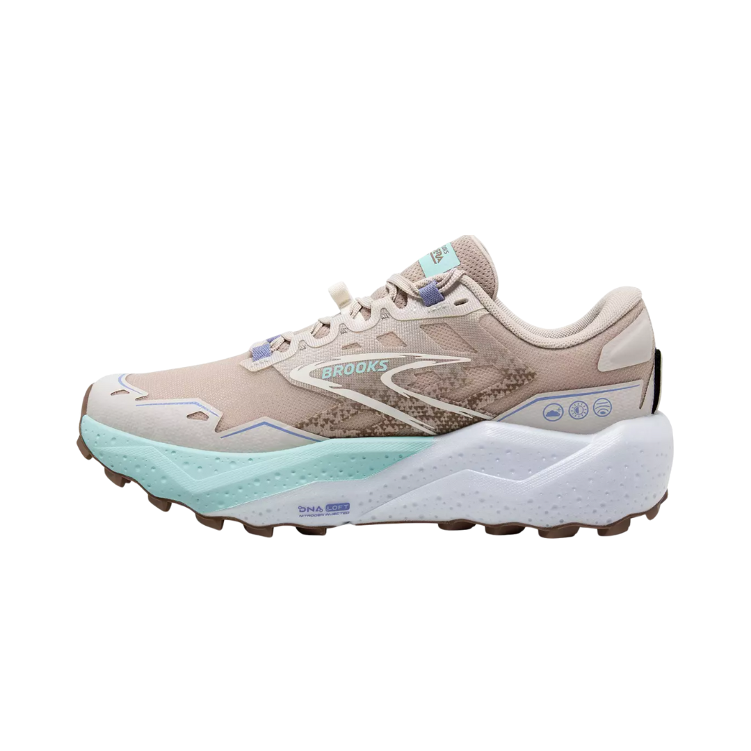 Side view of Women’s Brooks Caldera 7 trail running shoe in chateau and white sand – featuring nitrogen-infused DNA LOFT v3 cushioning for ultra-plush comfort, a widened base for stability on rugged terrain, and durable side overlays for foot protection.