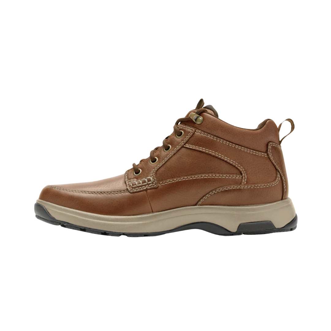 Side View of Men’s Dunham 8000 Mid Waterproof Boot in tan – featuring waterproof leather upper construction, seam-sealed design for weather protection, and mid-cut height for ankle support and joint stability.