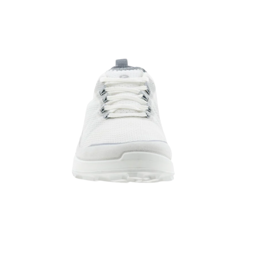 Front view of Women’s Ecco BIOM 2.1 X-Country Low shoe in shadow and white – featuring reinforced toe cap with durable leather overlay, breathable mesh forefoot for airflow, and structured lacing system for secure fit.
