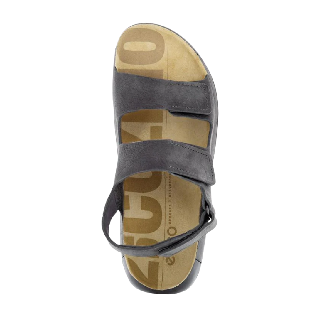 Top view of Men’s Ecco Cozmo 2 leather sandal in titanium – featuring padded footbed with anatomical arch support to reduce foot fatigue, breathable open design for ventilation, and soft leather straps for irritation-free wear.
