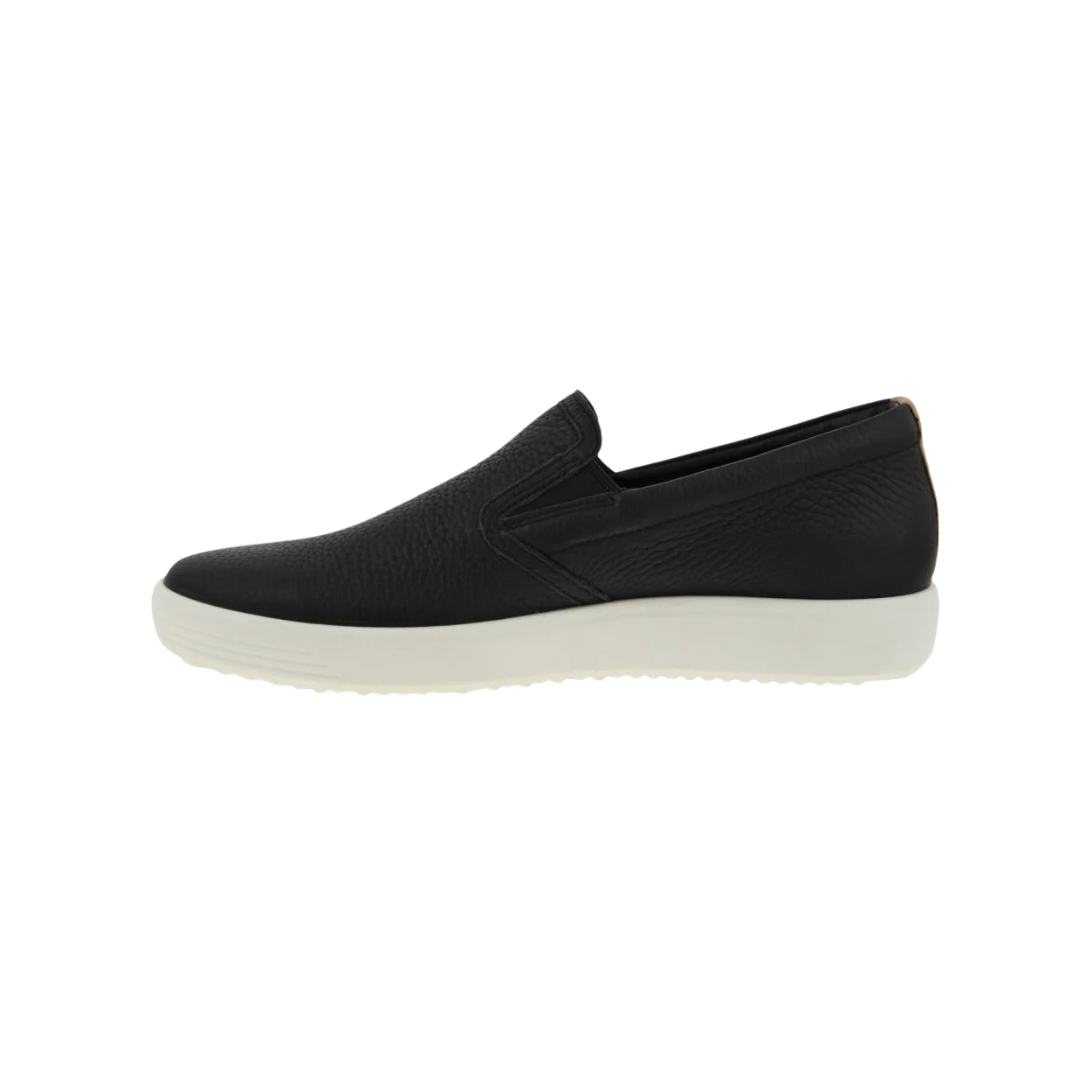 Side view of Women’s Ecco Soft 7 Slip-On in black/powder – featuring premium soft leather upper for durability and flexibility, cushioned footbed for all-day comfort, and lightweight sole for natural movement.