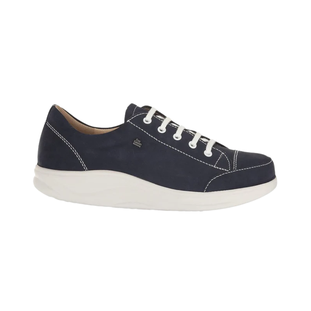 Side View of Women’s Finn Comfort Ikebukuro Atlantic Patagonia Shoe in Deep Blue – featuring smooth leather upper for elegant style, cushioned footbed for comfort, and durable outsole for all-day support.