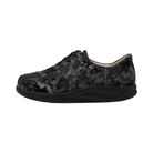 Side View of Women’s Finn Comfort Ikebukuro Nero Schwarz Diva Shoe in Black – featuring smooth leather upper for sleek style, cushioned footbed for comfort, and durable outsole for all-day wear.