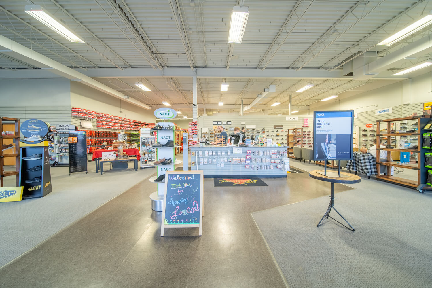 Fit My Feet Sioux Falls Shoe Store Interior Photo