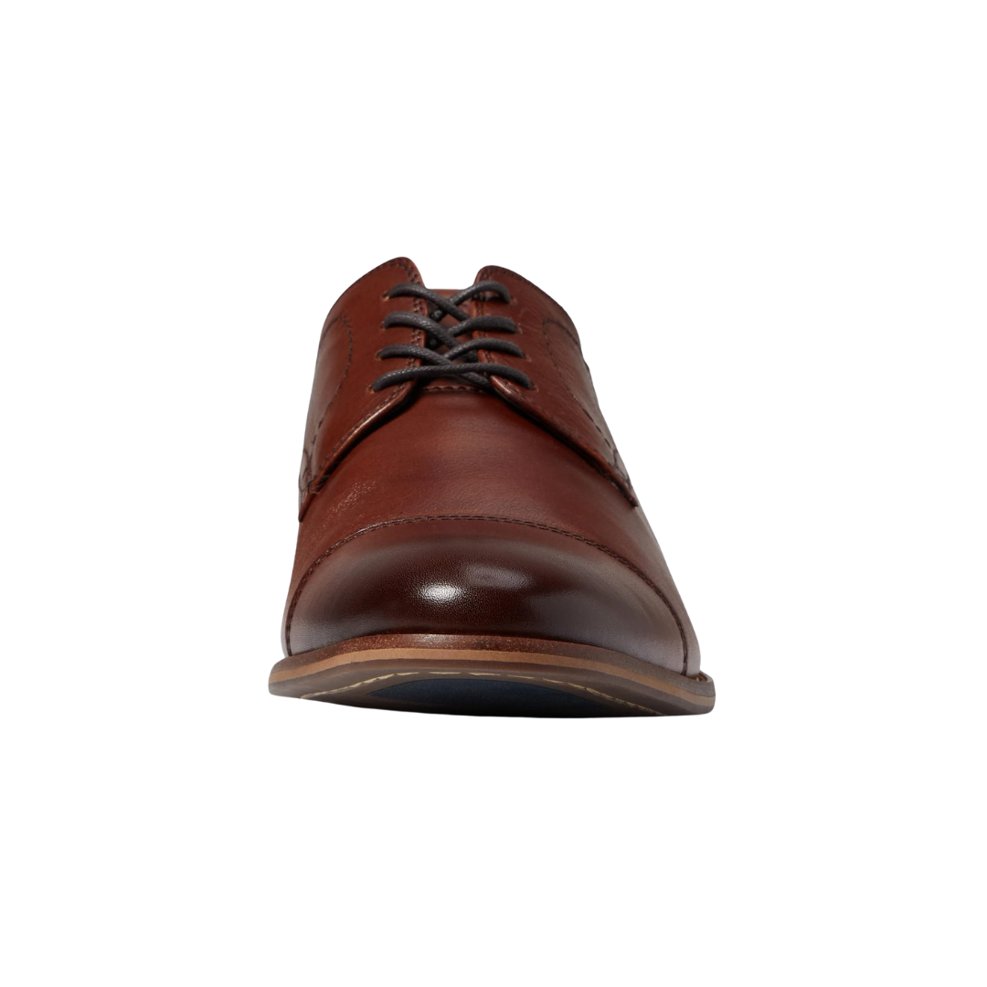 Front view of Men’s Flex Cap-Toe Oxford in Cognac – featuring a polished leather upper with a structured cap-toe design, classic closed lacing, and minimal stitching for a clean, formal aesthetic.