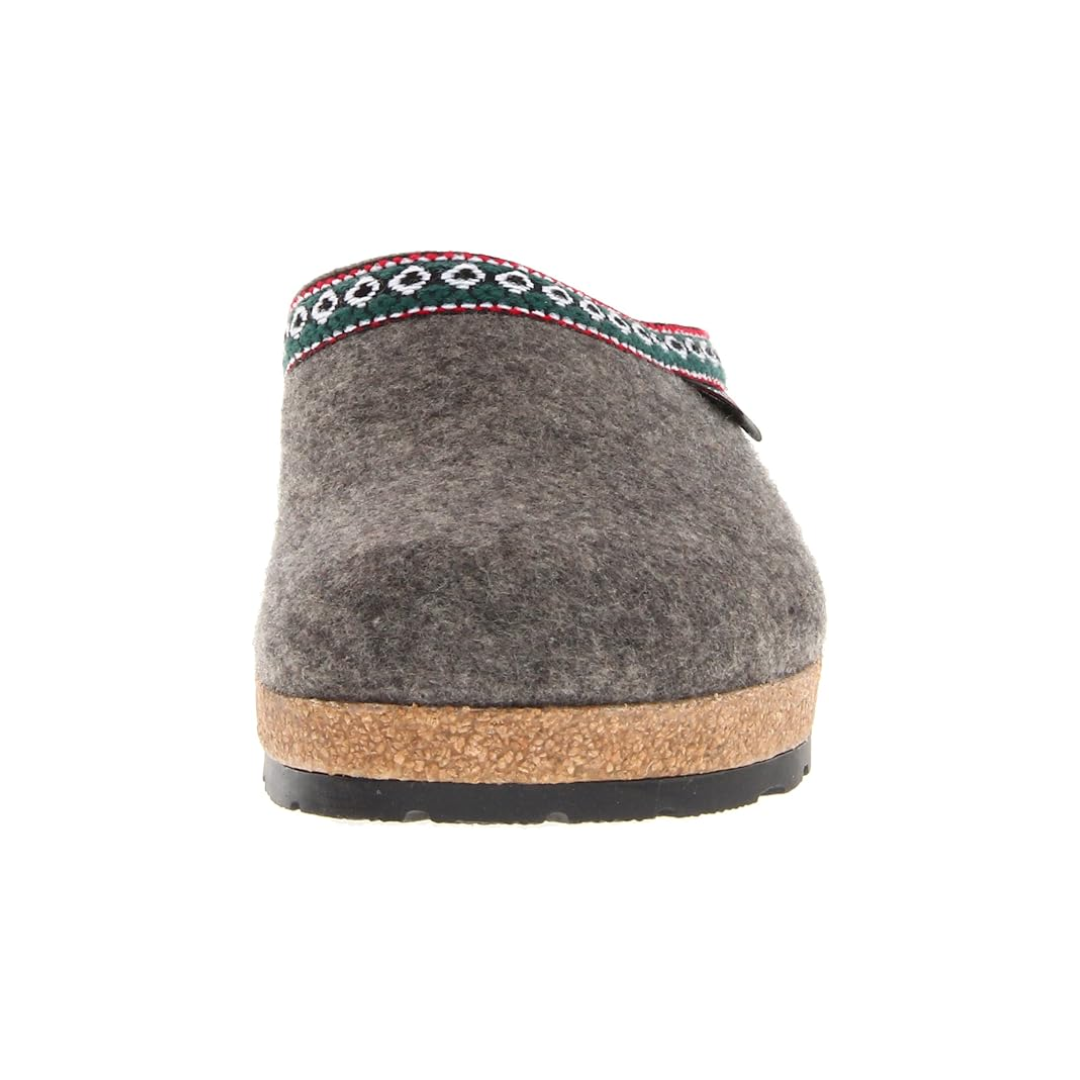 Front view of Haflinger Women's GZ Grizzly Classic in Grey – featuring a rounded toe, seamless felt construction, and a clean minimalist profile that conforms comfortably to the foot.