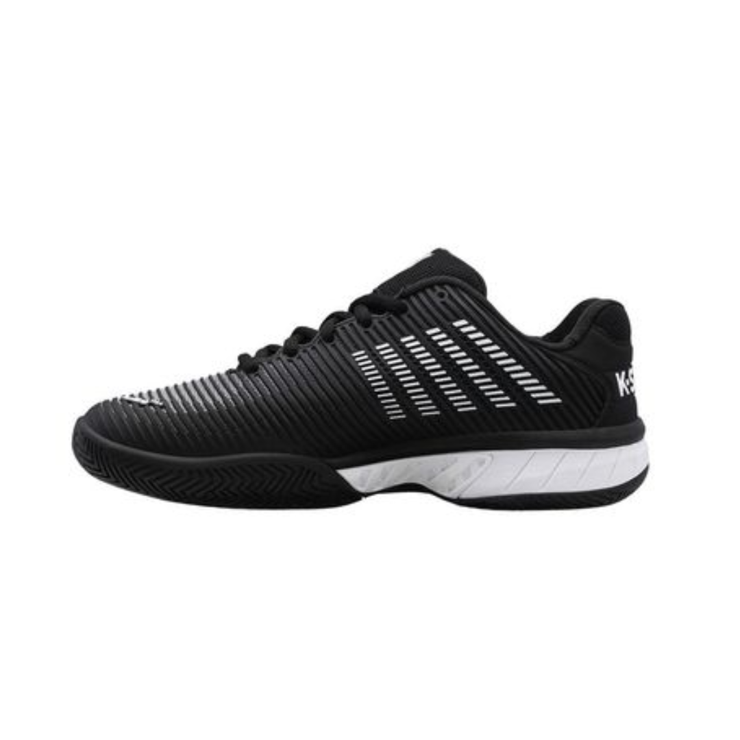 Side view of Men’s K-Swiss Hypercourt Express 2 in Black/White/Highrise – showcasing breathable mesh construction with synthetic support layers, a cushioned Surgelite midsole, and signature 5-stripe branding for athletic versatility.