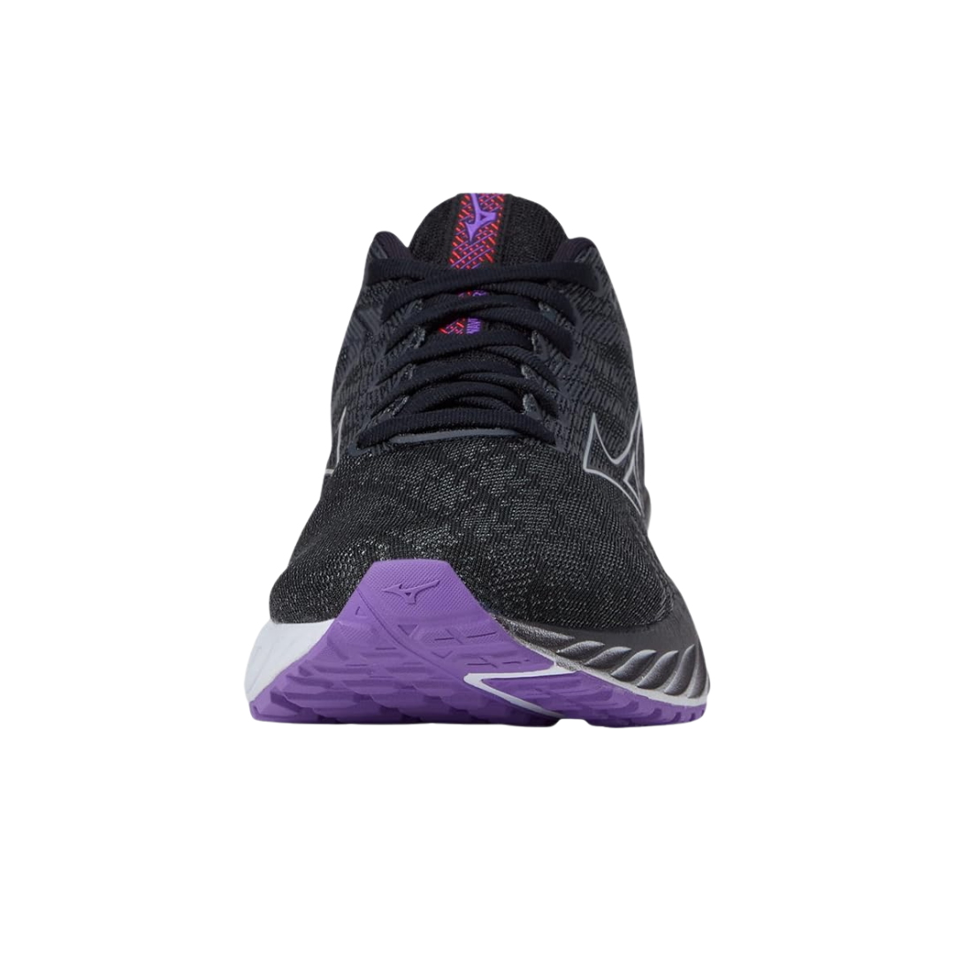 Front view of Women’s Wave Inspire 19 running shoe in black, silver, and red – featuring a reinforced forefoot for added protection, anatomical lacing system for a snug fit, and forefoot cushioning to support toe-off motion.