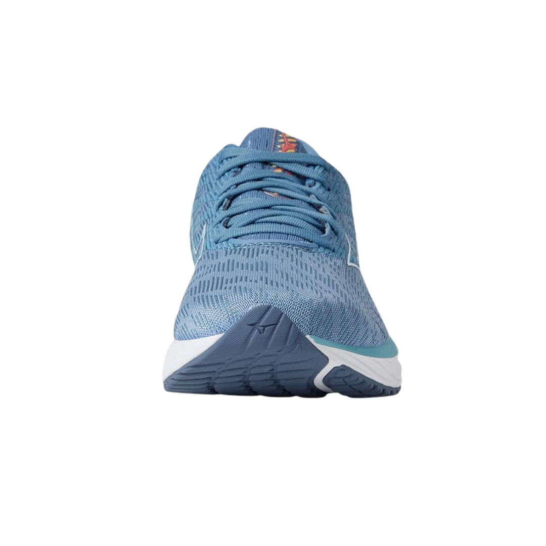 Front view of Women’s Wave Rider 26 running shoe in mountain spring and white – featuring a reinforced toe cap for durability, adaptive forefoot mesh for flexible fit, and anatomical lacing system for midfoot security.