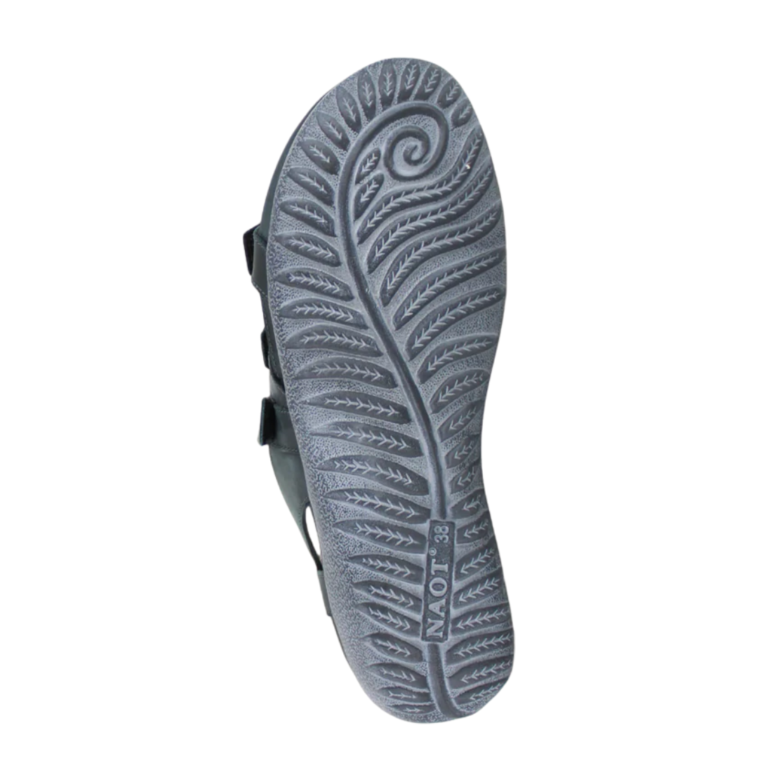 Bottom view of Women’s Whetu in Oily Shadow Nubuck – featuring a durable rubber outsole with patterned tread for enhanced traction and flexibility on a range of walking surfaces.