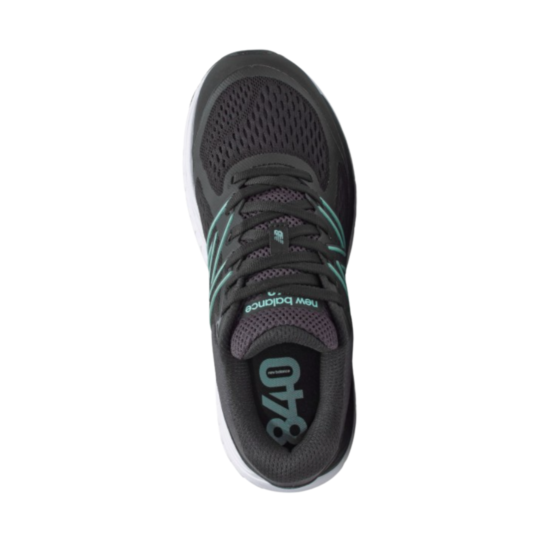 Top View of Women’s New Balance 840v5 running shoe in black – featuring breathable mesh upper, padded tongue, and cushioned footbed for comfort.