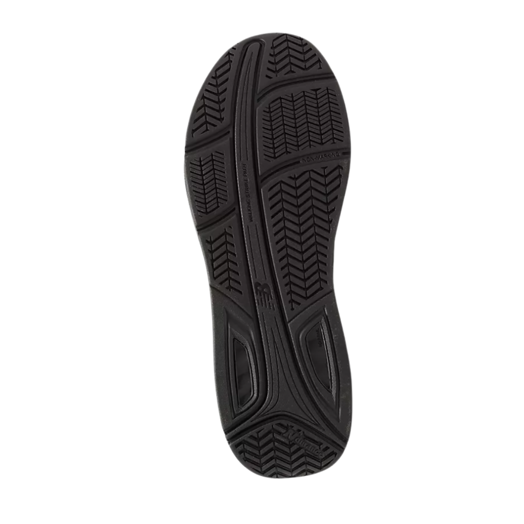 Bottom View of Men’s New Balance 928v3 walking shoe in brown – featuring durable slip-resistant rubber outsole, flex grooves for flexibility, and stabilizing tread pattern for traction on varied surfaces.
