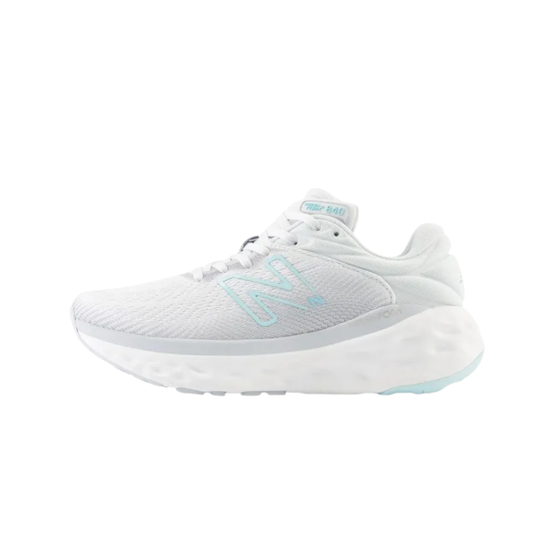Side view of Women’s New Balance Fresh Foam X 840v1 running shoe in light grey and aqua blue – featuring a sleek silhouette, supportive overlays, and lightweight construction for all-day comfort.