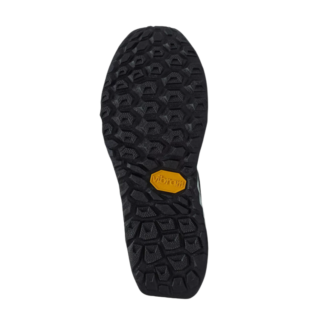 Bottom view of Women’s New Balance Fresh Foam X Hierro v6 in Virtual Sky with Sour Grape – featuring a durable Vibram® rubber outsole with strategic tread patterns for reliable traction on various surfaces.