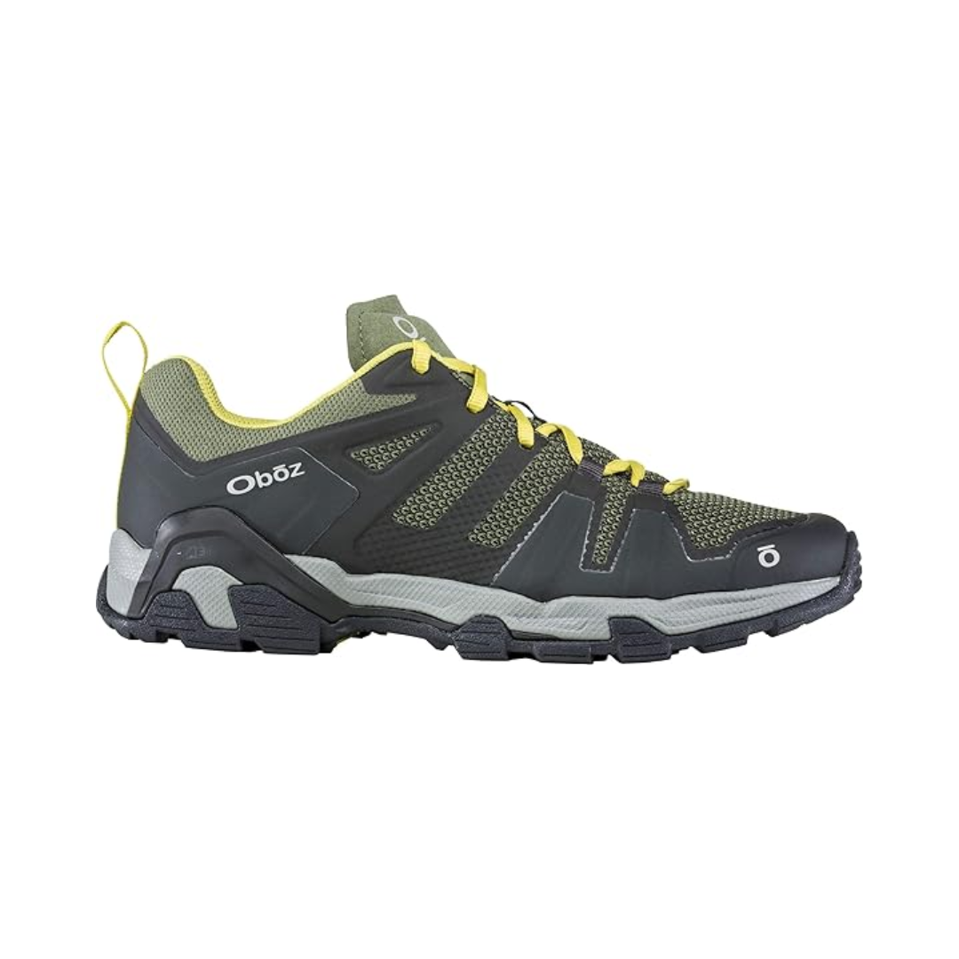 Side view of Men's Arete Low hiking shoe in Moss – featuring a lightweight mesh and synthetic upper for breathability and durability, responsive midsole cushioning, and a trail-specific outsole designed for agility and grip.