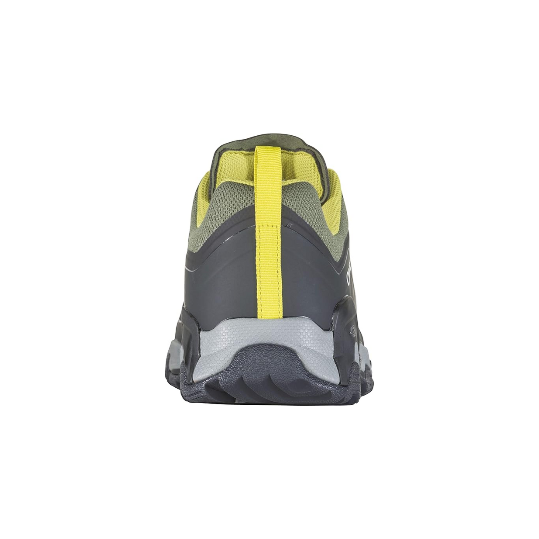 Back view of Men's Arete Low hiking shoe in Moss – featuring a structured heel counter, convenient heel pull-tab, and low-cut profile for freedom of movement and stable support.