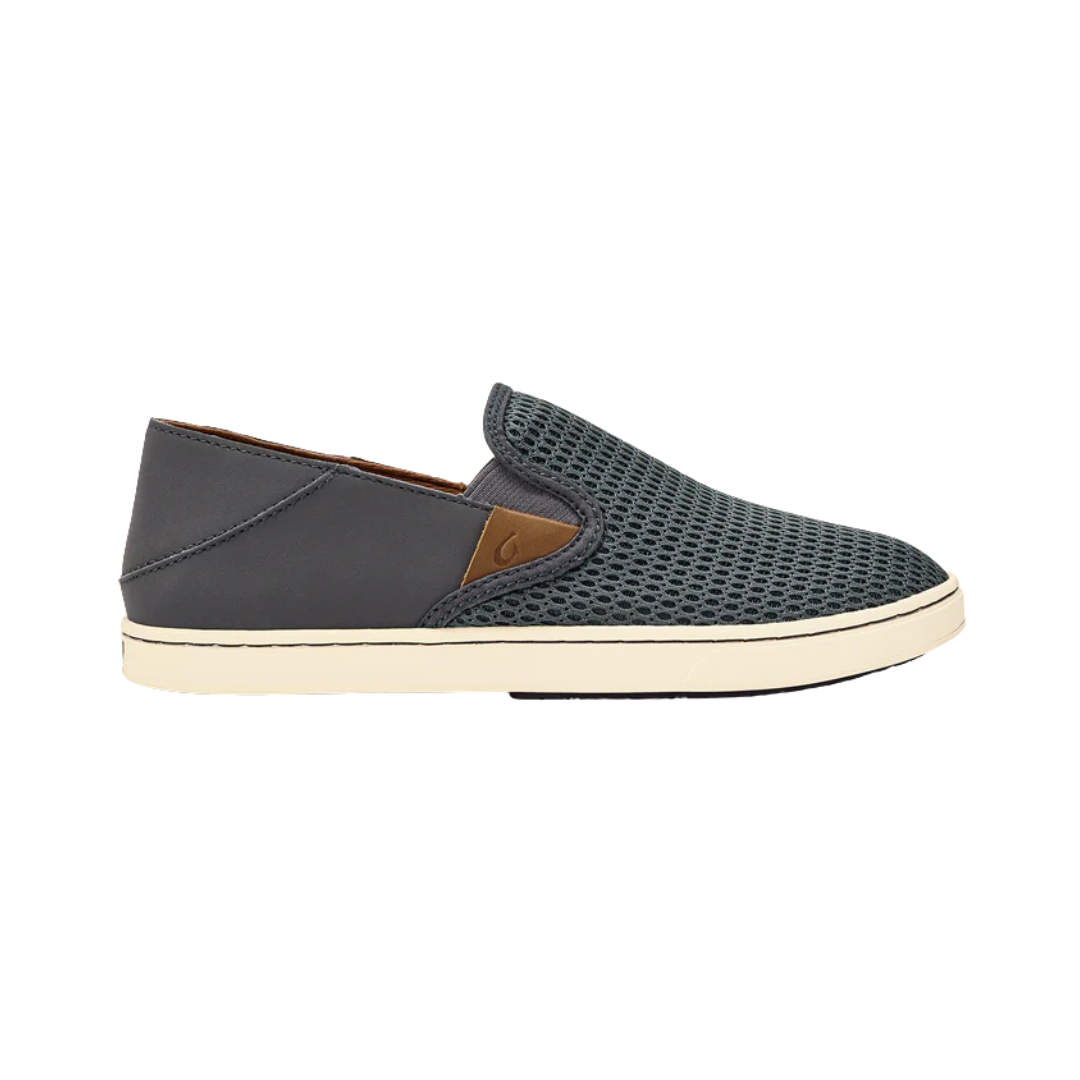 Side view of Women’s Olukai Pehuea slip-on in pavement grey – featuring collapsible drop-in heel®, airy mesh lining, and durable wet-grip rubber outsole.