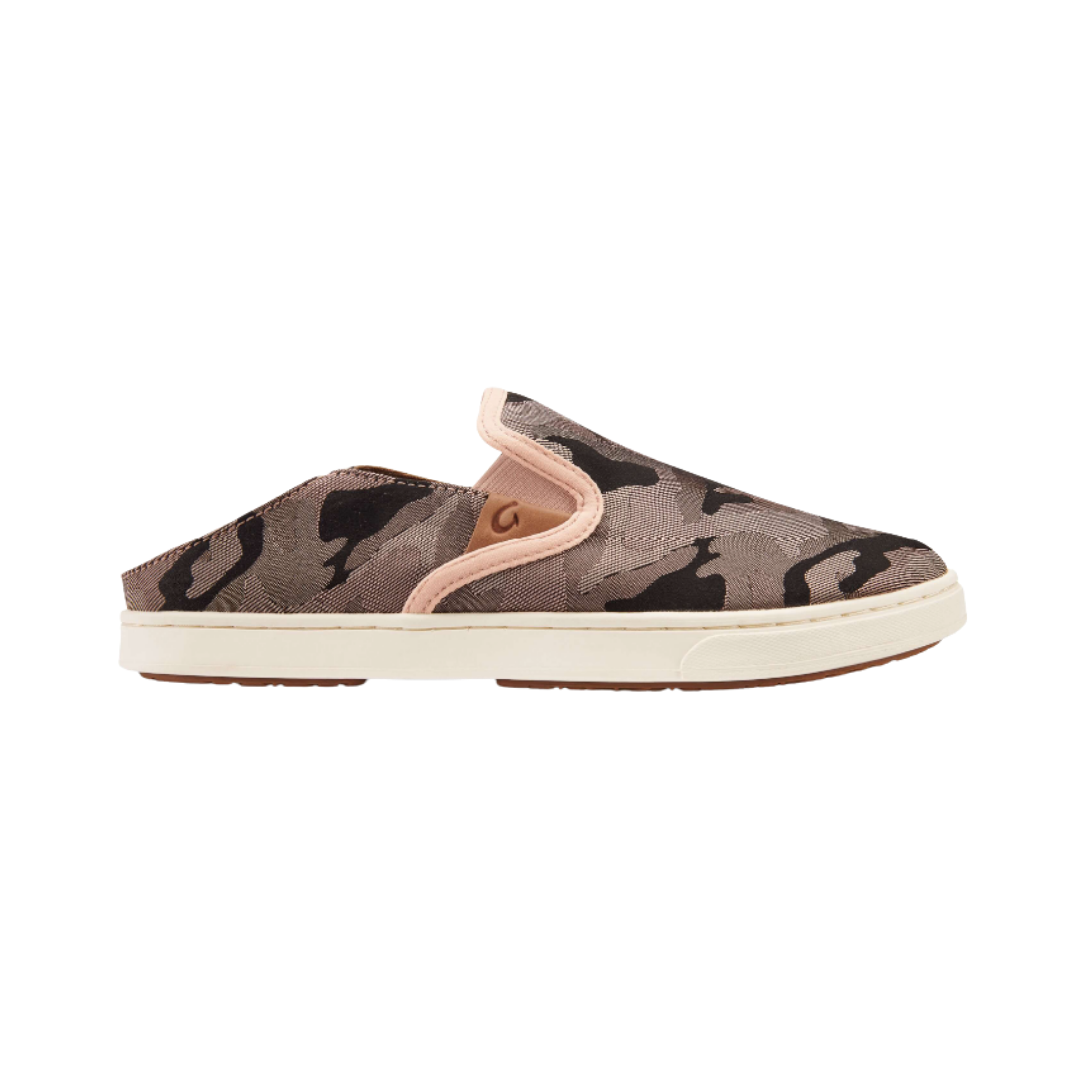 Side View of Women’s Olukai Pehuea Pa‘I slip-on sneaker in soft pink with Ke Au camo – featuring a breathable mesh upper, dual elastic side panels, and a removable dual-density footbed for all-day comfort.
