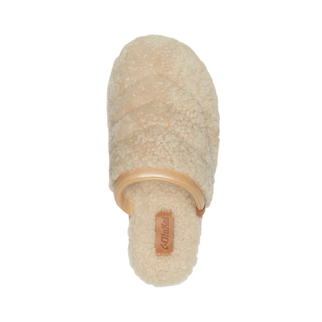 Top View of Women’s Olukai Pupu Mau in tapa – featuring a soft cushioned footbed, lightweight breathable construction, and a flexible non-marking rubber outsole.