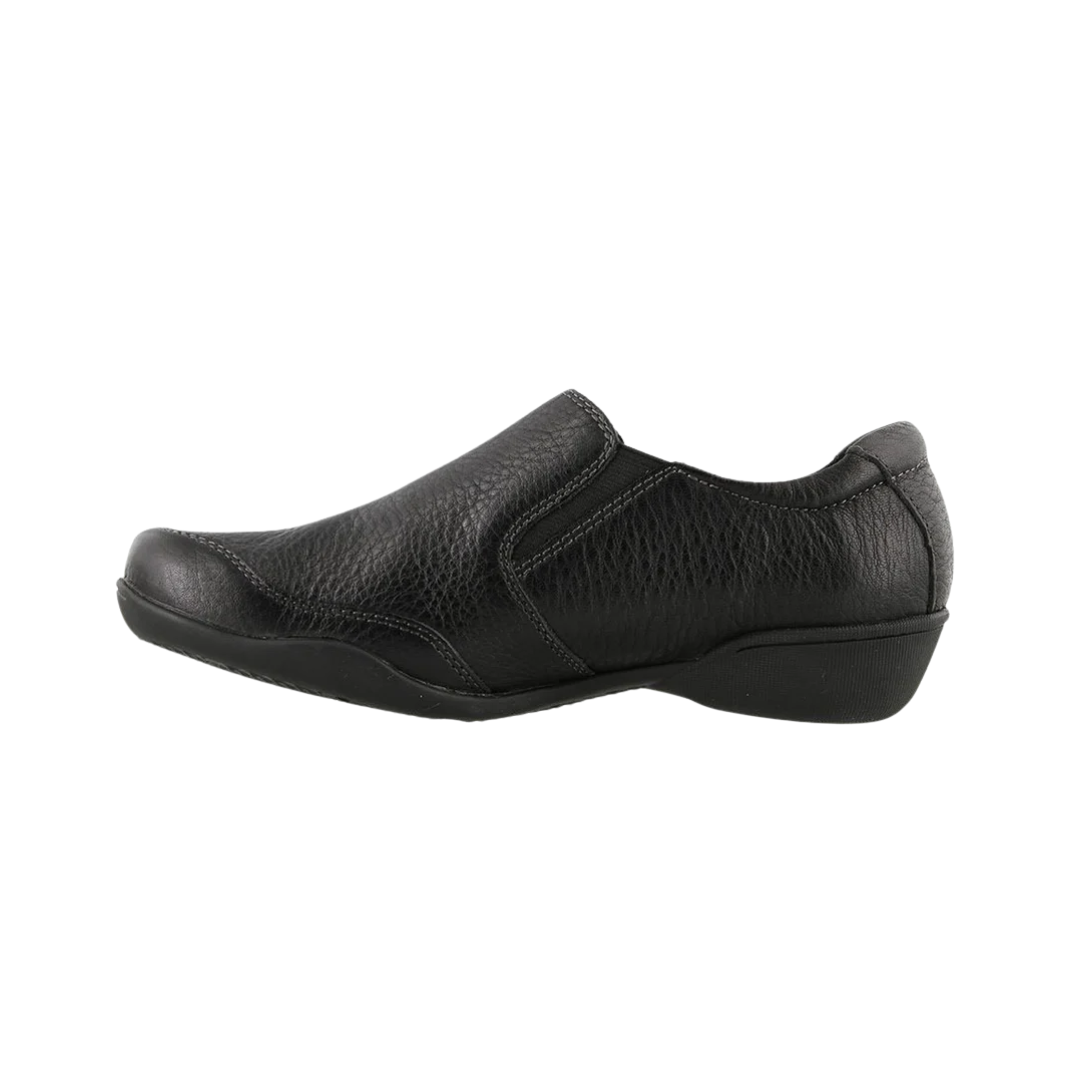 Side View of Women’s Taos Encore Shoe in Black – featuring a smooth leather upper, supportive midsole for shock absorption, and a low-profile silhouette for versatile casual style.