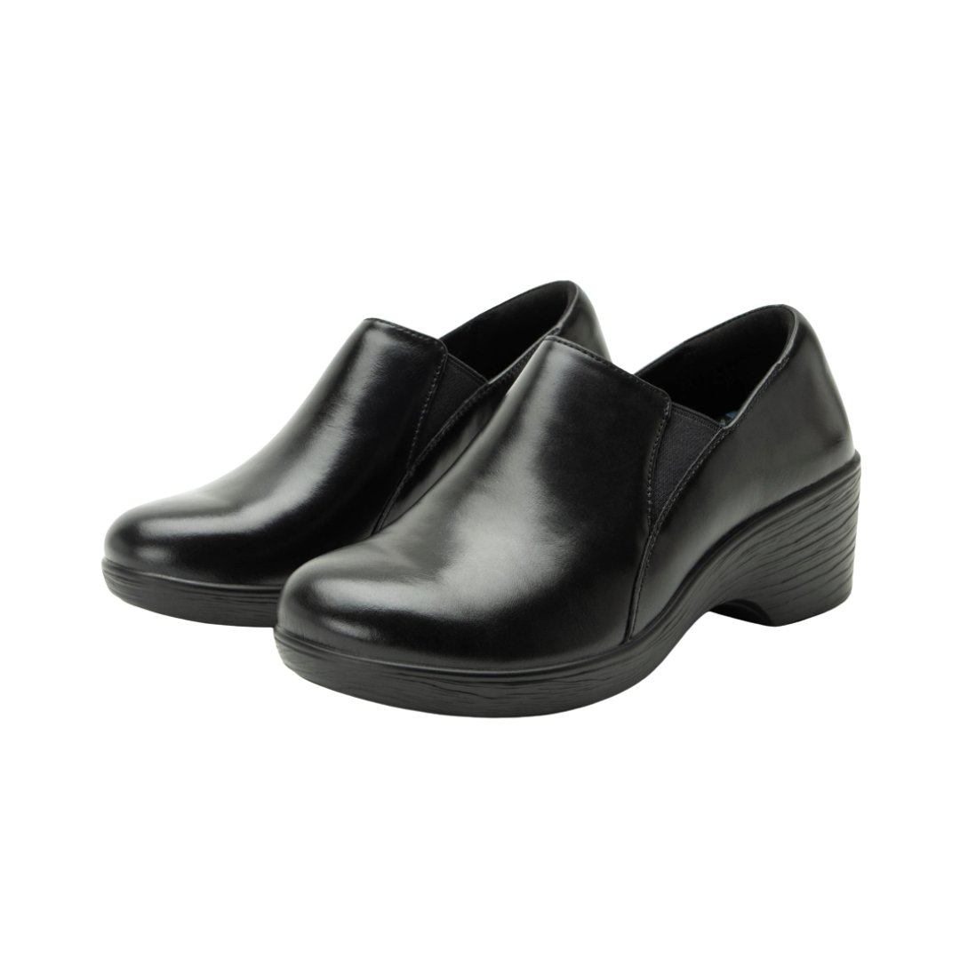 Side View of Women’s Alegria Skylar sandal in noir black – featuring a cork footbed, adjustable 2-strap design, and soft footbed for extra comfort.