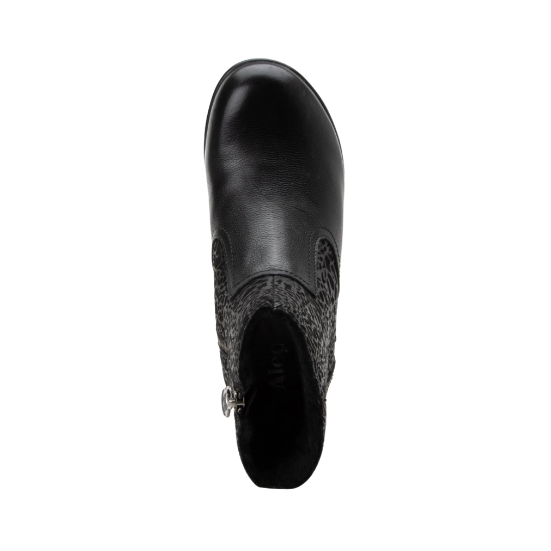 Top View of Women’s Alegria Scarlett boot in black – featuring a cushioned footbed, smooth leather upper, and rounded toe design for comfortable wear.