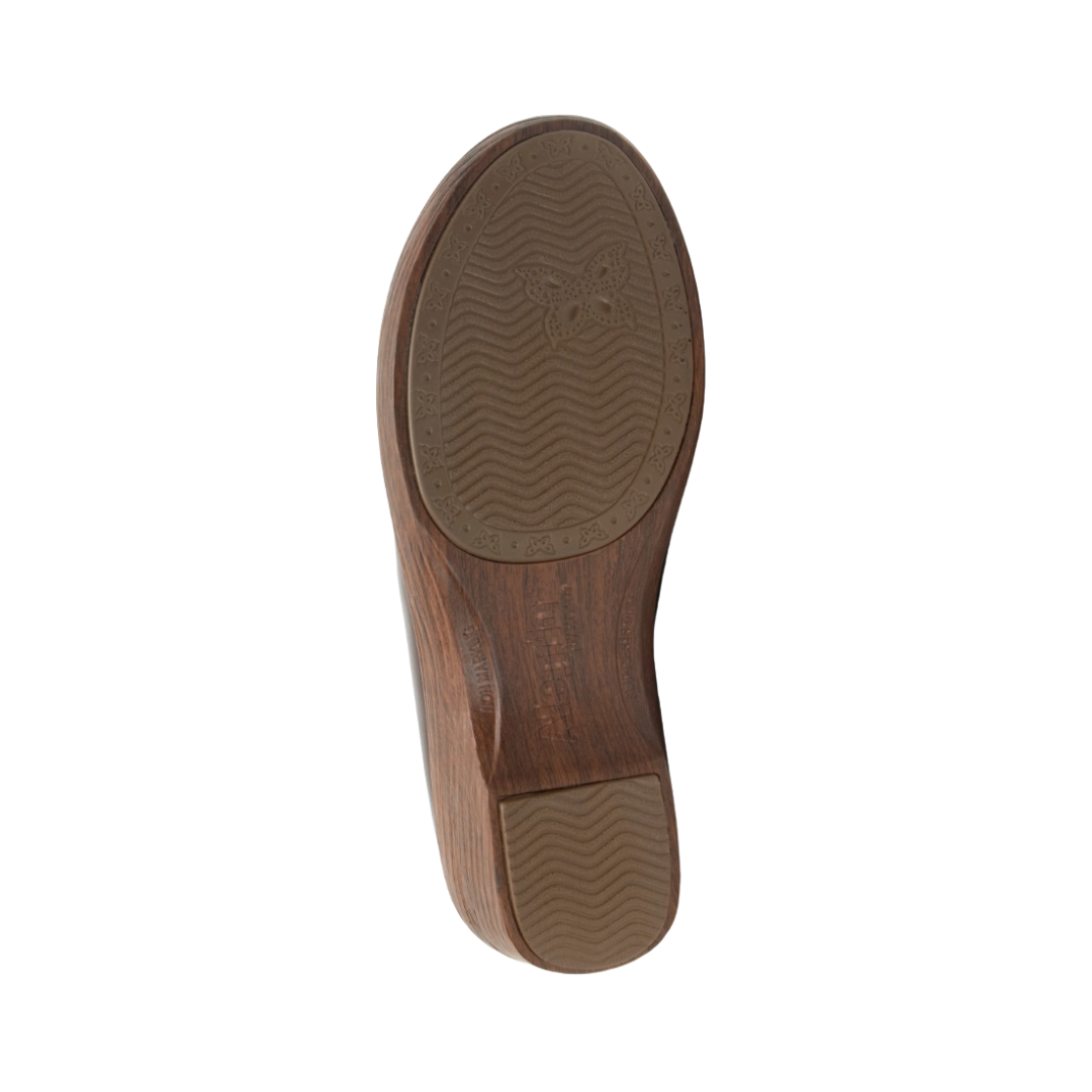 Bottom View of Women’s Alegria Skylar sandal in mahogany – featuring a slip-resistant patterned outsole, durable tread design, and lightweight construction for secure footing.