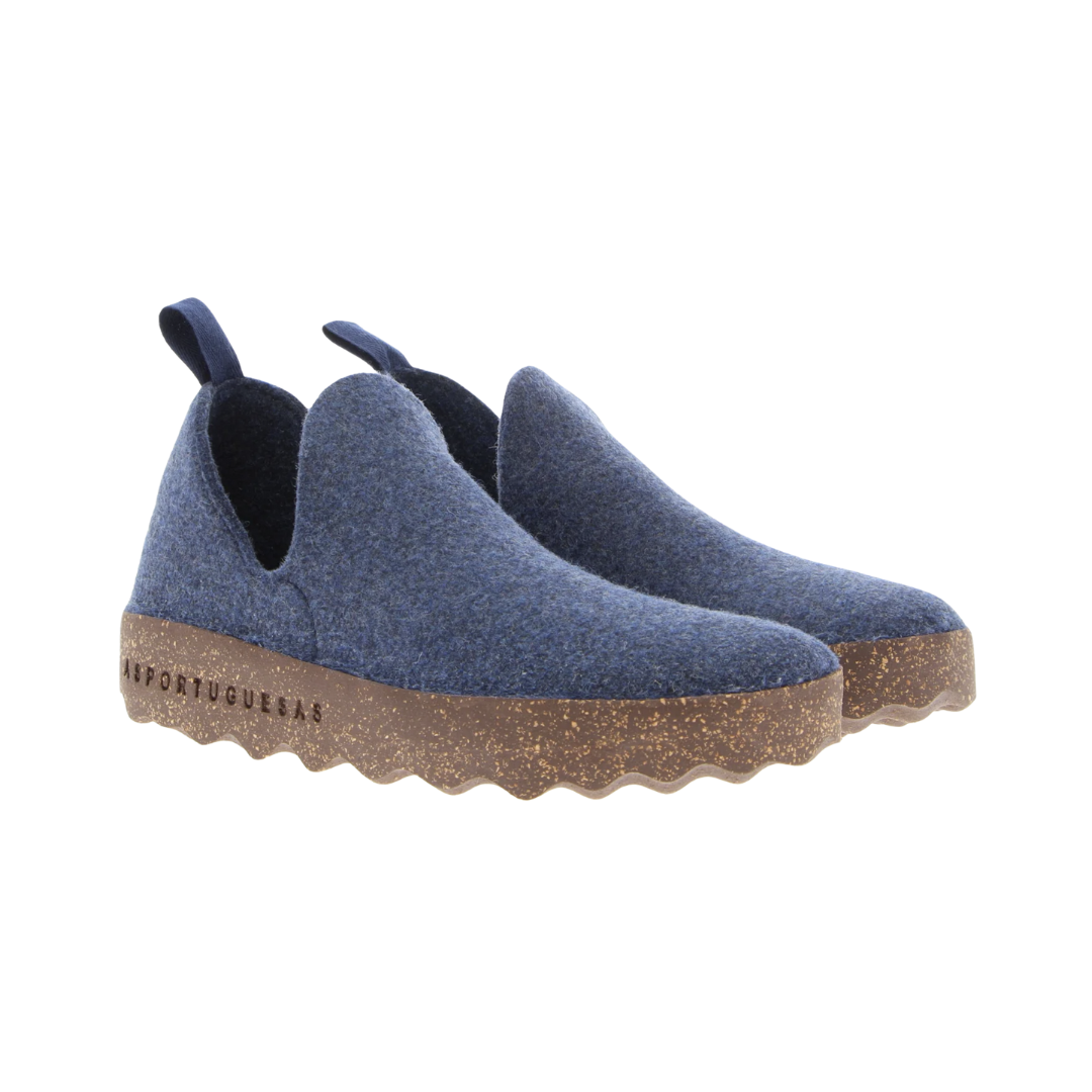 Side view of Asportuguesas City in Blue ReWooly – featuring a sustainably made ReWooly upper from recycled wool, cork and rubber blend sole for lightweight comfort, and a low-profile silhouette suitable for indoor or casual outdoor wear.