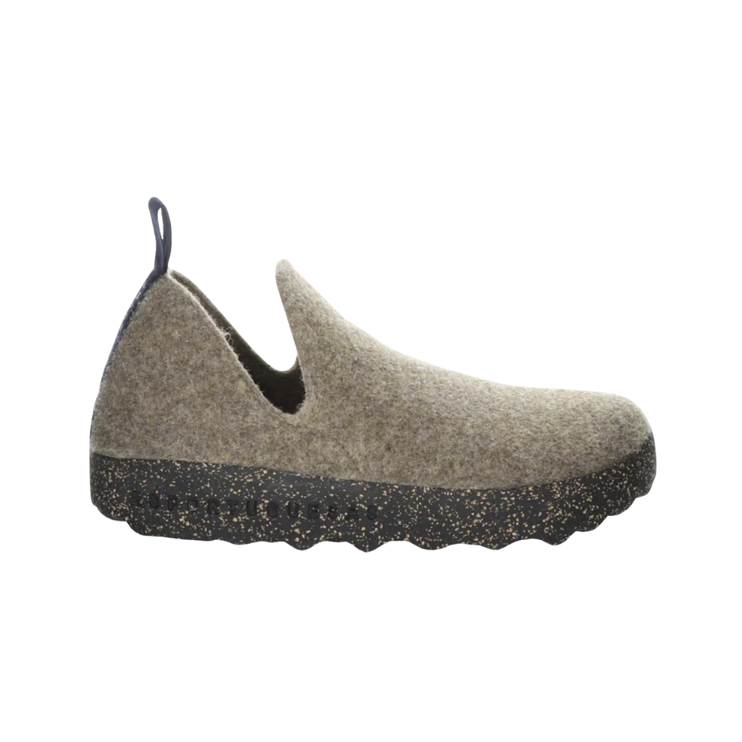 Side view of Asportuguesas City in Taupe Tweed – featuring a recycled wool upper in textured taupe, low-cut slip-on profile, and cork-rubber outsole for lightweight, eco-friendly comfort suited for indoor or casual outdoor wear.