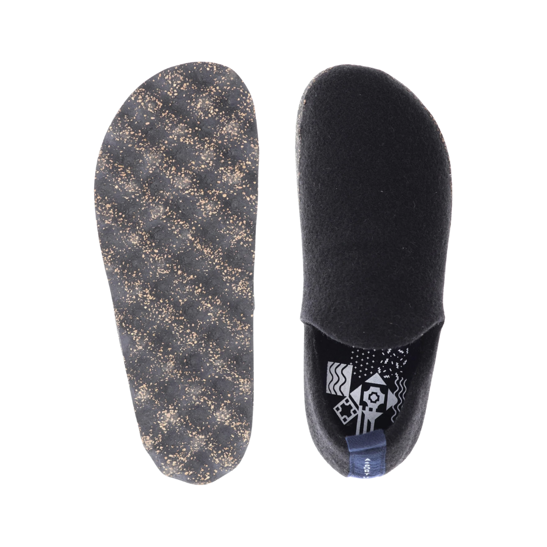 Top and Bottom view of Asportuguesas City in Black Tweed – featuring a cork-infused rubber outsole with ripple tread pattern for traction, durable grip zones, and flexible construction for comfortable all-day use.
