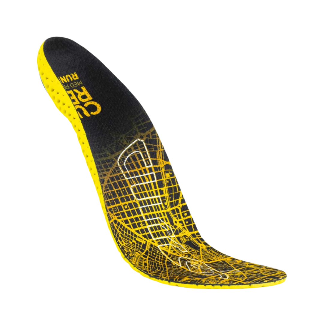 Angled view of Currex RunPro Medium Profile Insole in Yellow – featuring a multilayer construction with energy-returning cushioning, a flexible arch platform, and heel stabilization for enhanced gait efficiency.