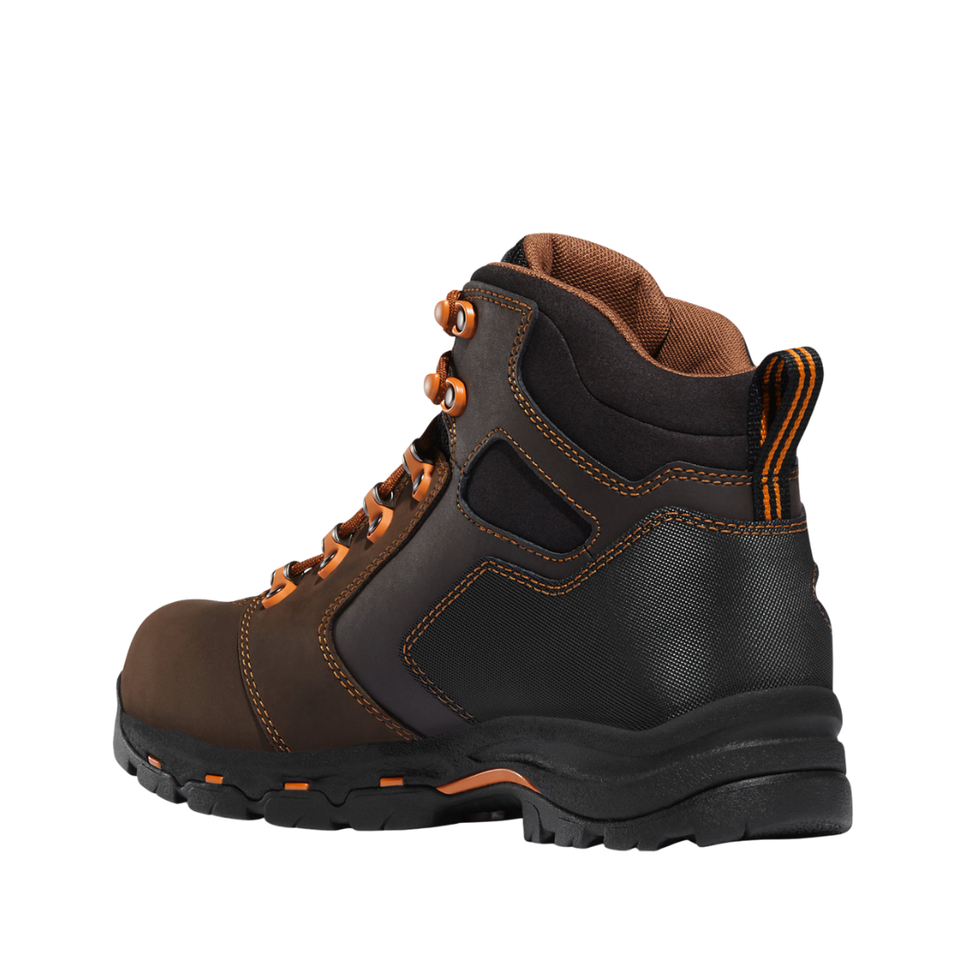 Angled view of Men’s Danner Vicious 4.5″ work boot in brown and orange – featuring composite toe protection, waterproof GORE-TEX lining, and Vibram® outsole for slip resistance.