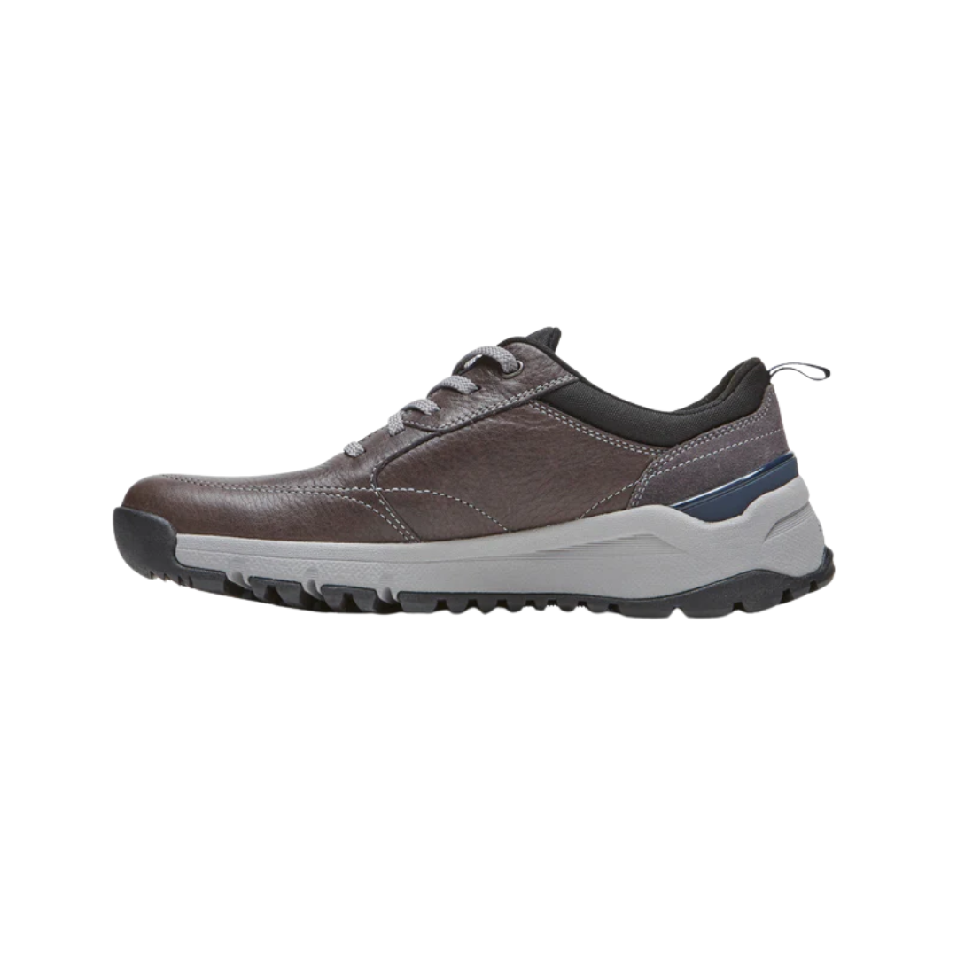 Side view of Men’s Glastonbury Ubal II walking shoe in steel grey – featuring a durable lace-up design, contrast stitching, and reinforced toe for added protection.