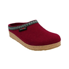 Angled view of Haflinger GZ Classic in Chili – featuring natural wool felt in a bold red hue, supportive cork-latex footbed, and durable sole designed for year-round comfort and timeless, functional style.