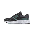 Side View of Women’s New Balance 840v5 running shoe in black – featuring ABZORB midsole cushioning, synthetic overlays for support, and lightweight breathable design.